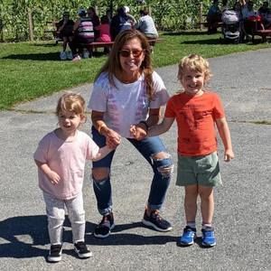 Meet your Posher, Pamela